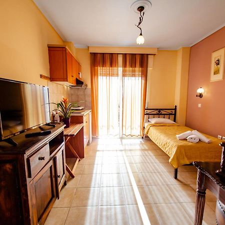 Xenia Palace Luxury Apartments Vrasná Kültér fotó