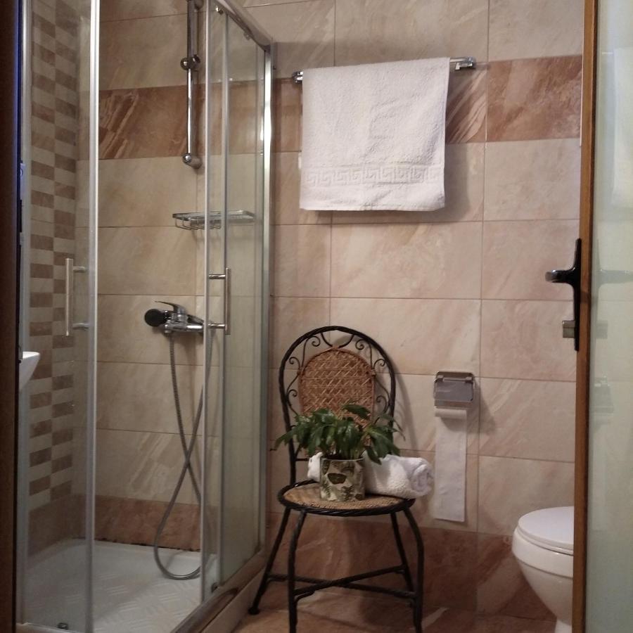 Xenia Palace Luxury Apartments Vrasná Kültér fotó