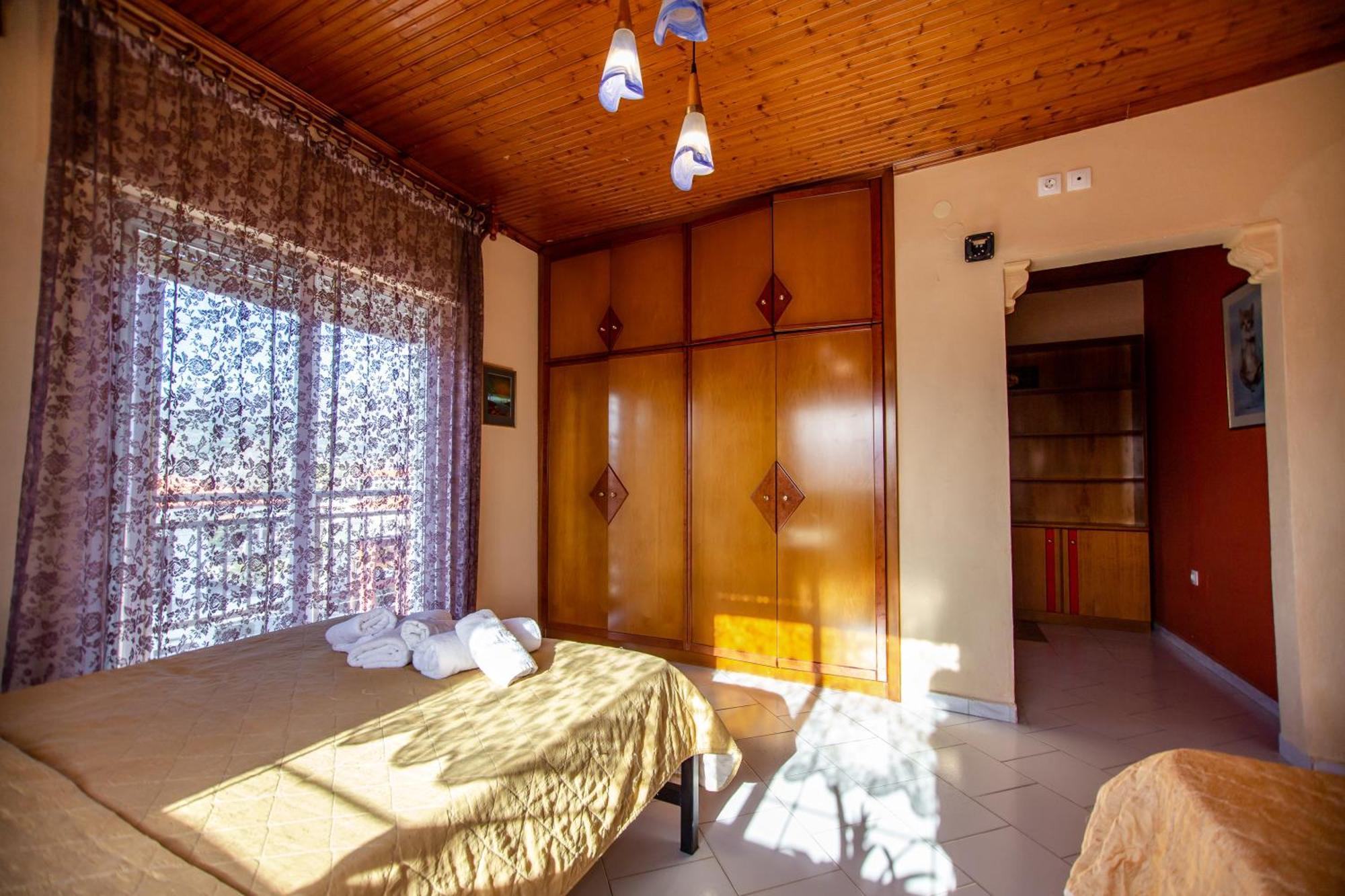 Xenia Palace Luxury Apartments Vrasná Kültér fotó