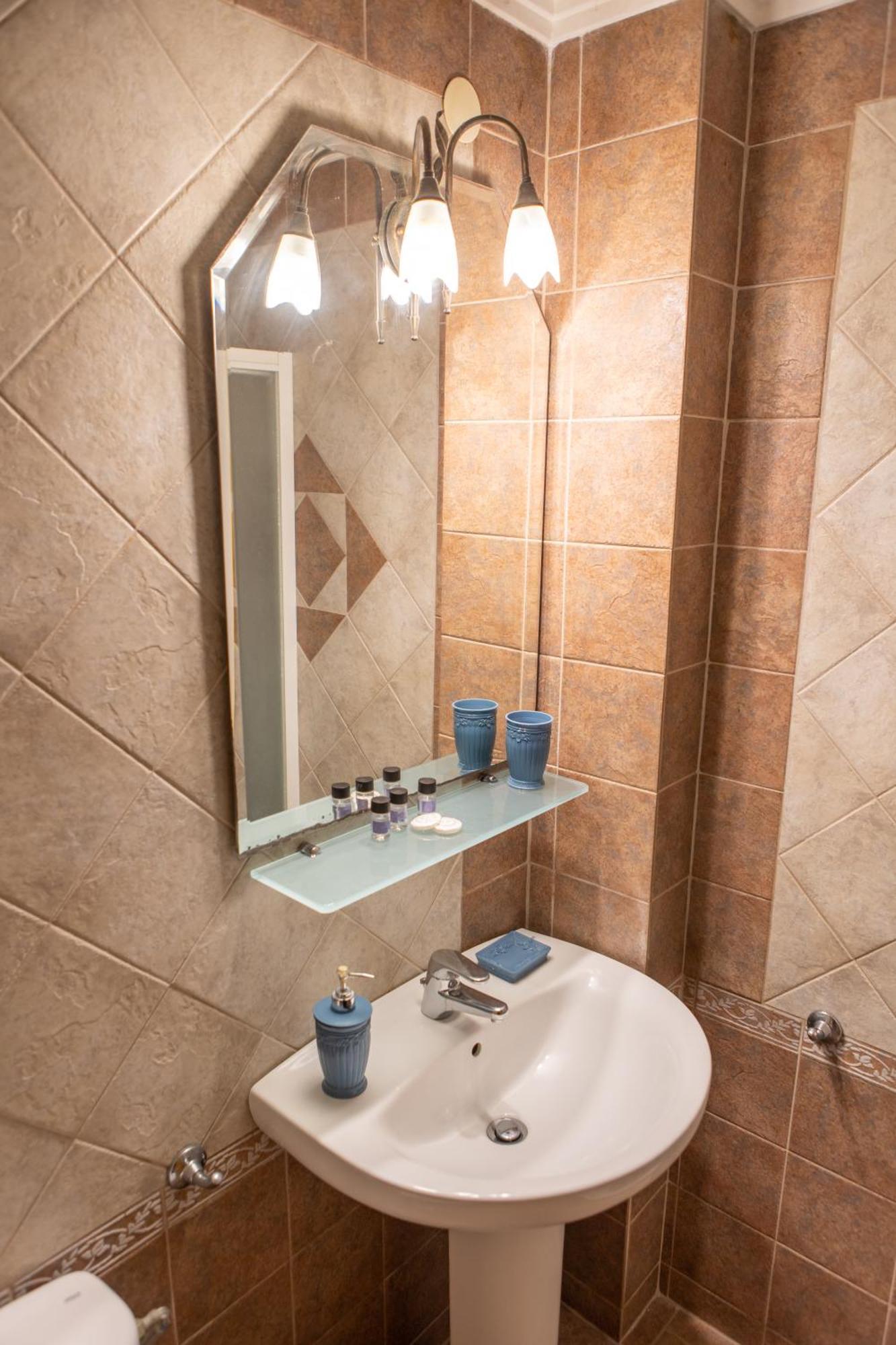 Xenia Palace Luxury Apartments Vrasná Kültér fotó
